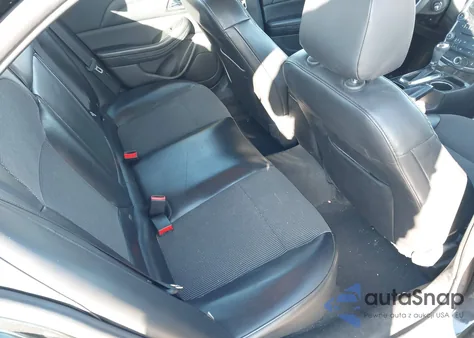 2015 Chevrolet Malibu 1Lt из США, поврежденный, VIN 1G11C5SL5FF138938